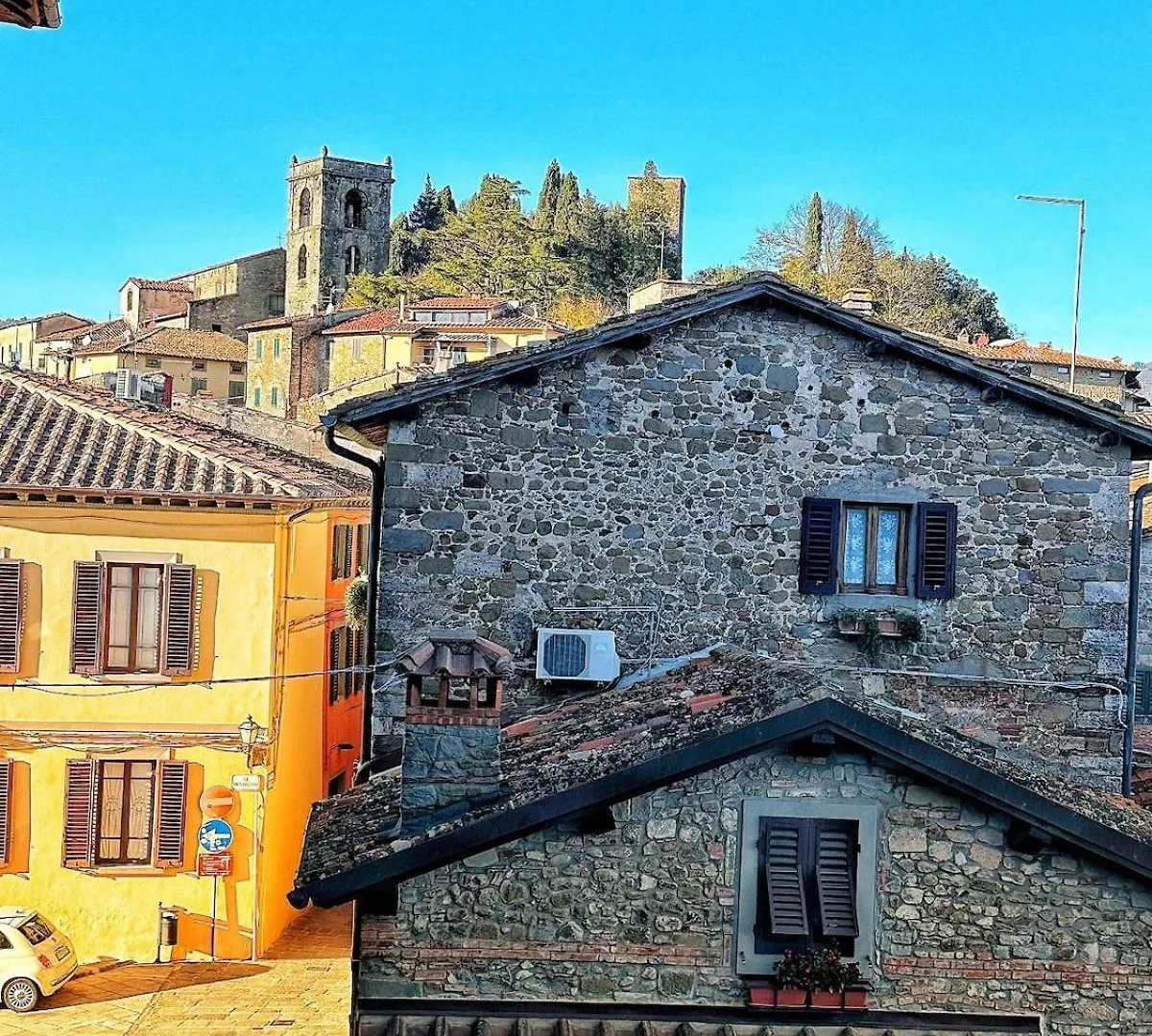 The Red Lodge Nievole 0*,  Italien